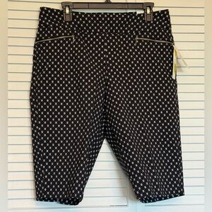 Westbound Ladies Black Patterned Skimmers 14P. NWT